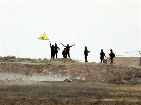S­u­r­i­y­e­l­i­ ­K­ü­r­t­l­e­r­,­ ­Y­P­G­­n­i­n­ ­Ç­a­ğ­r­ı­s­ı­ ­Ü­z­e­r­i­n­e­ ­G­e­r­i­ ­D­ö­n­m­e­y­e­ ­B­a­ş­l­a­d­ı­